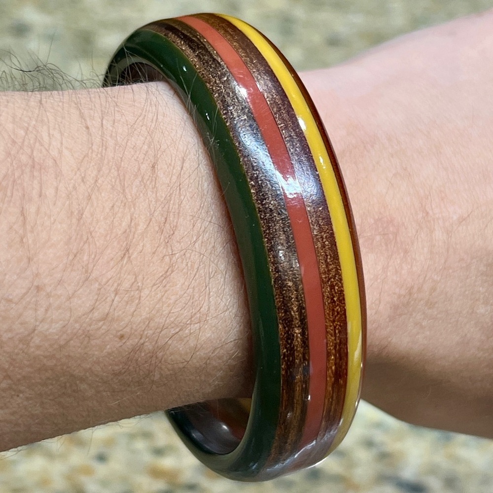 Vintage Yellow Red Green Bakelite Wood Inlay Bangle Bracelet. Gorgeous!